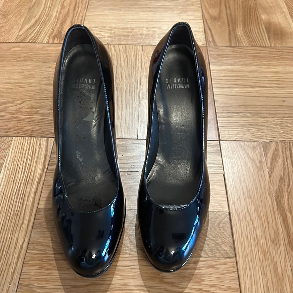 Stuart Weitzman Black Patent Heels. Size 9-1/2